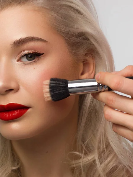 Gros Plan Beauté Visage Féminin Avec Maquillage Créatif Soirée Mode — Photo