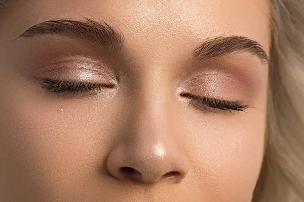 Vackra Makro Skott Kvinnliga Ögon Med Naken Makeup Perfekt Form — Stockfoto