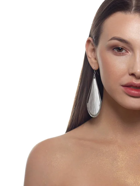 Μισό Ομορφιά Closeup Της Γυναίκας Πλήρη Φυσικά Χείλη Λαμπερό Δέρμα — Φωτογραφία Αρχείου