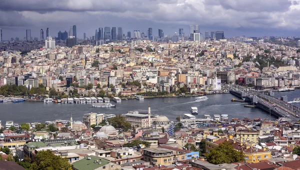 Вид на Стамбул с башни Беязит — стоковое фото