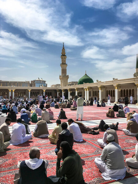 Крыша зеленого купола мечети Набави, Медина, Саудовская Аравия
