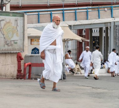 Müslüman İhram giysi ve hac için hazır giyim