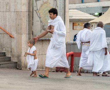 Müslüman İhram giysi ve hac için hazır giyim
