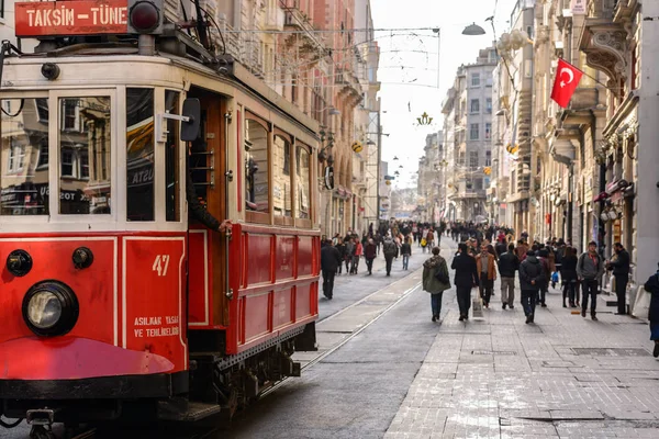 관광객, istiklal 거리,는 clo 방문한 장소의 — 스톡 사진