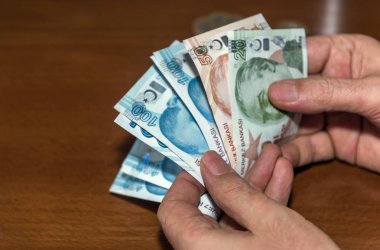 Türk Lirası banknotların çeşitli renk