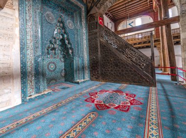 Esrefoglu Camii woodw en önemli sanat formları biridir