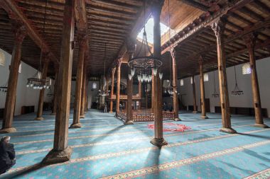 Esrefoglu Camii woodw en önemli sanat formları biridir