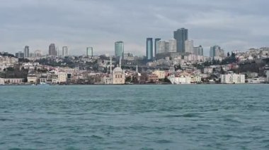 İstanbul Boğaz Köprüsü ve şehir manzarası Istanbul, Türkiye