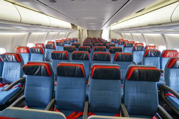 Wnętrze Samolotu Kabina Pasażerska Nowoczesnego Samolotu Pasażerskiego — Zdjęcie stockowe