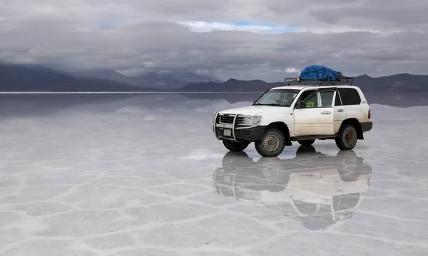Llegada a Salt Lake Uyuni (Bolivia) ) —  Fotos de Stock
