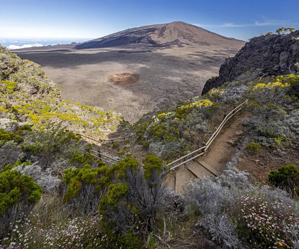Sentiero Escursionistico Nella Caldeira Del Vulcano Piton Fournaise Sull Isola — Foto Stock