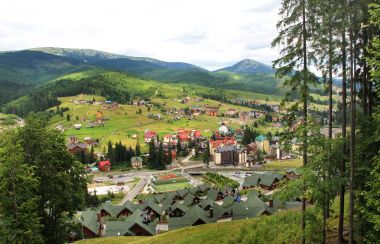 Ukraynalı dağlar Karpatlar güzel görünümü 