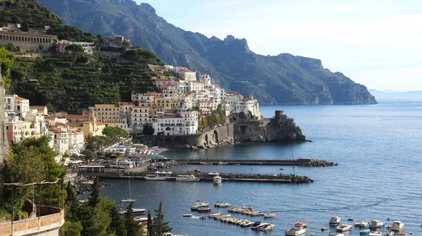 Krásný výhled z Amalfi, Itálie — Stock fotografie