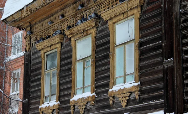 Traditional wooden carved Russian houses — Stock Image Traditional wooden carved Russian houses Stock Photo