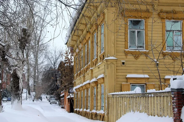 Traditional wooden carved Russian houses — Stock Image Traditional wooden carved Russian houses Royalty Free Stock Images