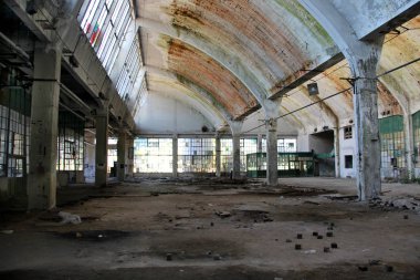 Eski güzel urbex fabrikası