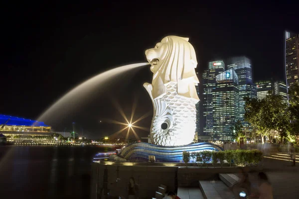 Szingapúr 2018 Esti Sétány Merlion Merlion Szingapúr Szimbóluma Merlion Egy — Stock Fotó