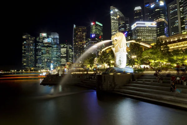 Singapur 2018 Wieczorem Promenady Merlion Merlion Jest Symbolem Singapur Merlion — Zdjęcie stockowe