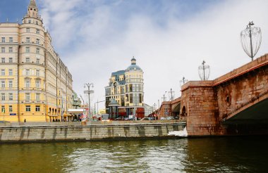 Moskova, Rusya, 03, 26, 2018, mimari. Moskova Nehri çıkabilir binalarda.