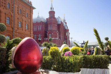 Moskova, Rusya, 04.09/2018, Bahar. Paskalya. Paskalya 2018 Moskova'da. Paskalya tüm Ortodoks Hıristiyanlar için uzun zamandır beklenen bir bayramdır. Moskova Paskalya için dekore edilmiştir.