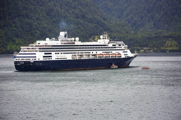 Puerto Chacabuco Chile 2020 Zaandam Cruise Ship Zaandam Jedním Liniových — Stock fotografie
