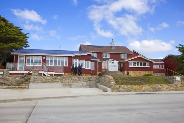 Port Stanley, Falkland Adaları, 02 / 24 / 2020, otel binası. Malvina Oteli 'nin binası..