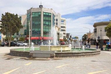 Puerto Madryn, Arjantin, 02 / 26 / 2020, şehir manzarası. Puerto Madryn, Arjantin 'in başkenti Buenos Aires' in 860 km güneyinde yer alan Arjantin Patagonya 'nın küçük bir liman kentidir..