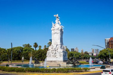 Buenos Aires, Arjantin, 03 / 02 / 2020, İspanyol Anıtı. Magna Carta anıtı ve dört Arjantin bölgesi 13 Mart 1927 'de açıldı.. 
