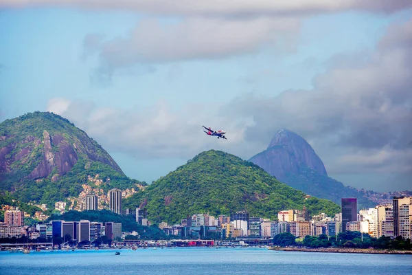 Rio Janeiro Brazília 2020 Kilátás Városra Tengerről Gép Város Felett — Stock Fotó