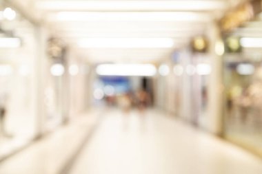 Mağaza bokeh arka plan bulanıklık. Siluetleri bulanık hareket yürüyüş iş adamları. Office koridorda yürürken iş adamları.