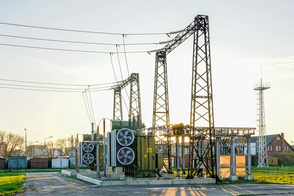 Elektrizität und Stromerzeugung Industrie Umspannwerk — Stockfoto
