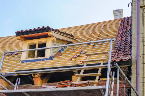 Repair Roof Structures Beautiful Historic Wooden House Replacement Clay Tiles — Stock Photo, Image