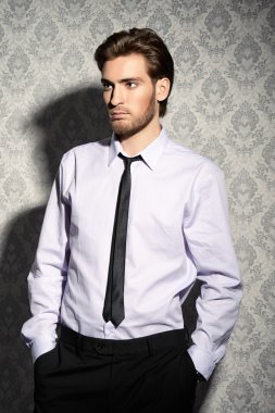 Office stili kıyafetler