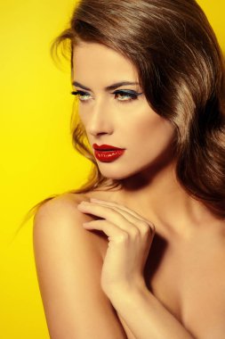 vücut bakımı. Kozmetik, makyaj.