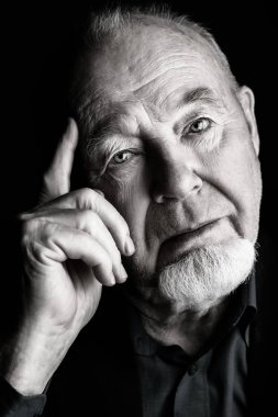 yaşlı adam. Yaşlılık kavramı.