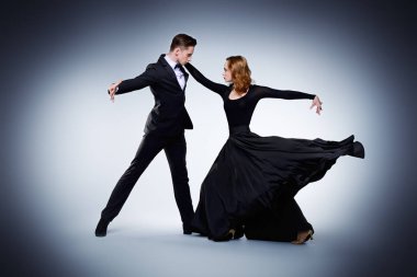 aşk dansı. Tango dans güzel tutkulu dansçılar. 