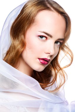 Beyaz peçe düğün