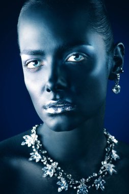 değerli elmas kolye