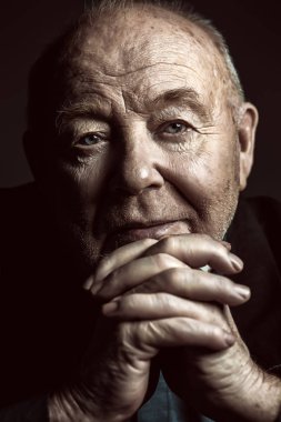 bilgelik kırışıklıklar içinde