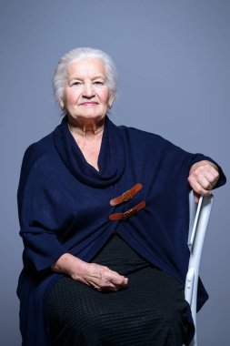 bir büyükanne portresi