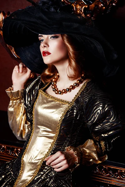 Rönesans tarzı elbise