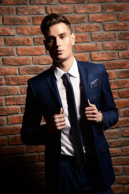 çağdaş iş adamı