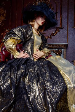 Rönesans tarzı elbise