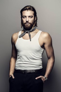 bir denizci gibi arıyorsunuz