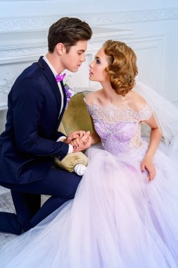 teklif bir aşk yapmak