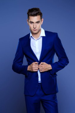 kurumsal giyim tarzı