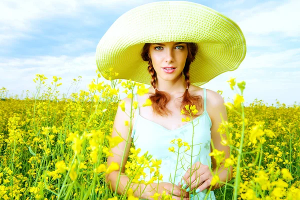 romantik kız çıtır