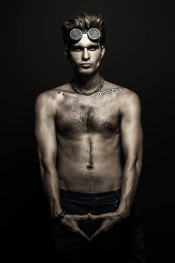 edepsizlik ve saldırganlık