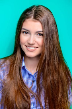 Güzel gülümseme ile