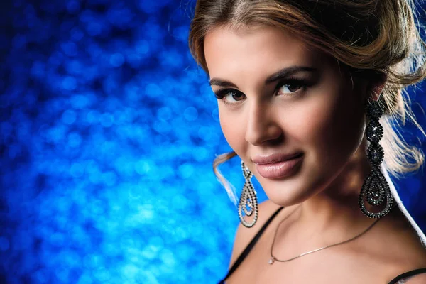 bir gülümseme ile enchant